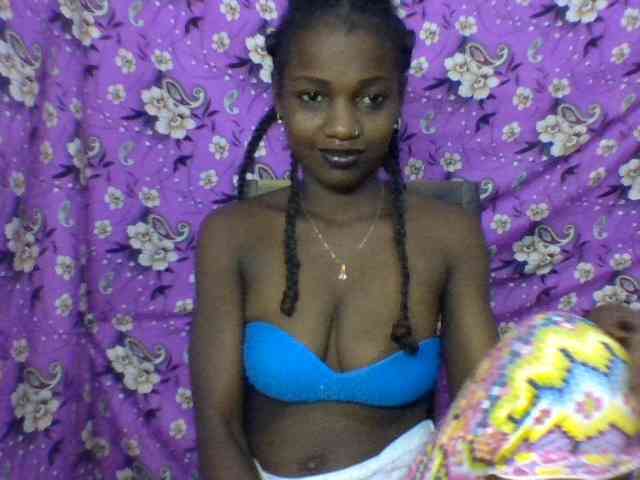 LovelyBlackGirl webcam