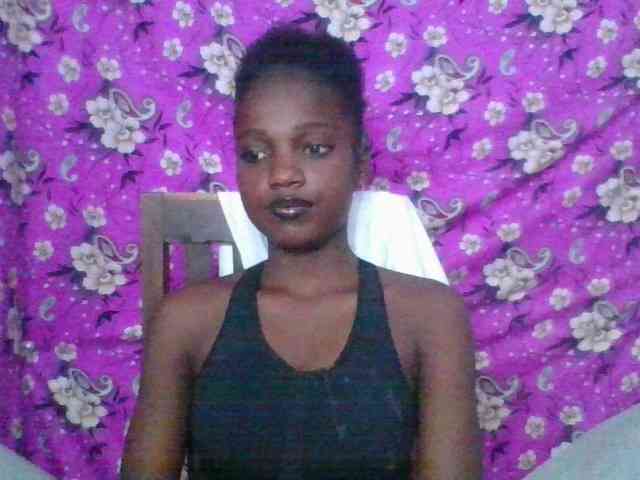 LovelyBlackGirl webcam