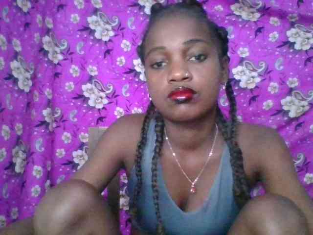 LovelyBlackGirl webcam