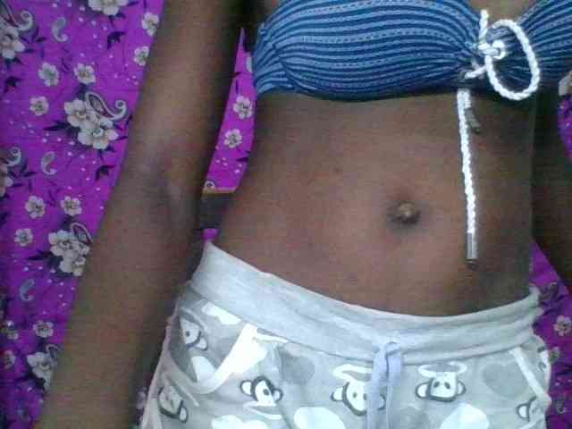 LovelyBlackGirl webcam