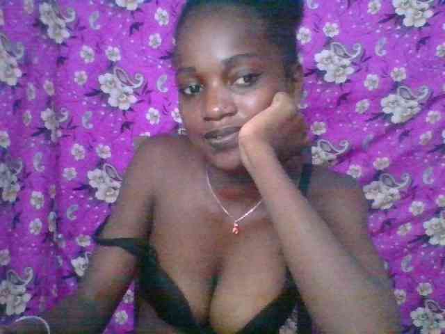 LovelyBlackGirl webcam
