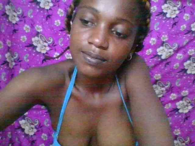 LovelyBlackGirl webcam