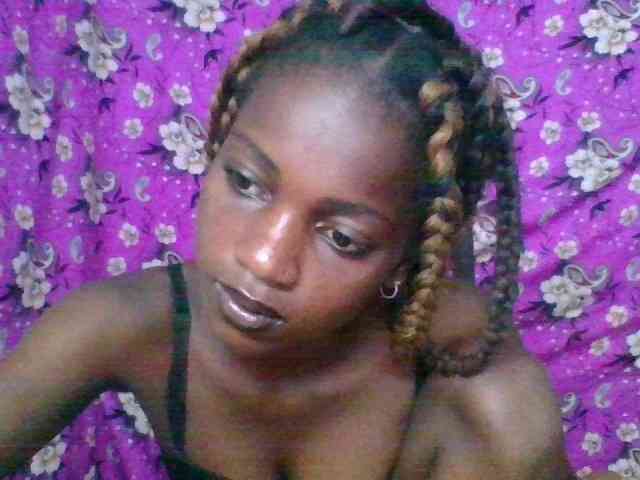 LovelyBlackGirl webcam