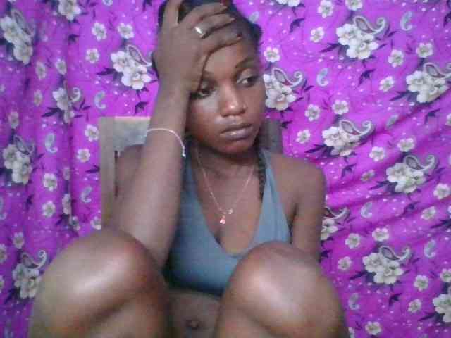 LovelyBlackGirl webcam