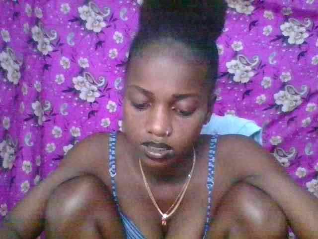 LovelyBlackGirl webcam