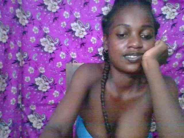 Modèle: LovelyBlackGirl