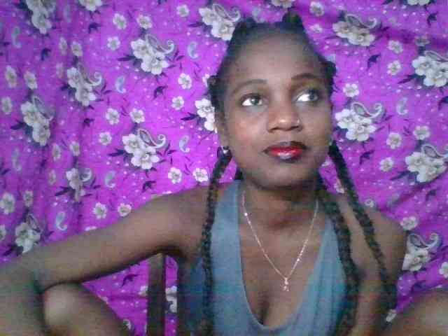 LovelyBlackGirl webcam