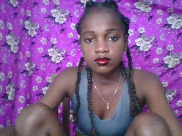 LovelyBlackGirl webcam