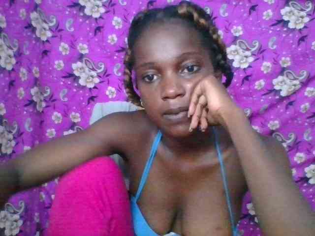 LovelyBlackGirl webcam