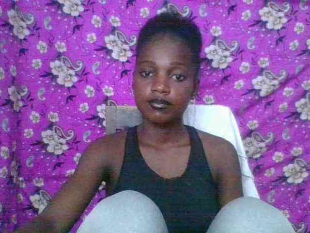 LovelyBlackGirl webcam