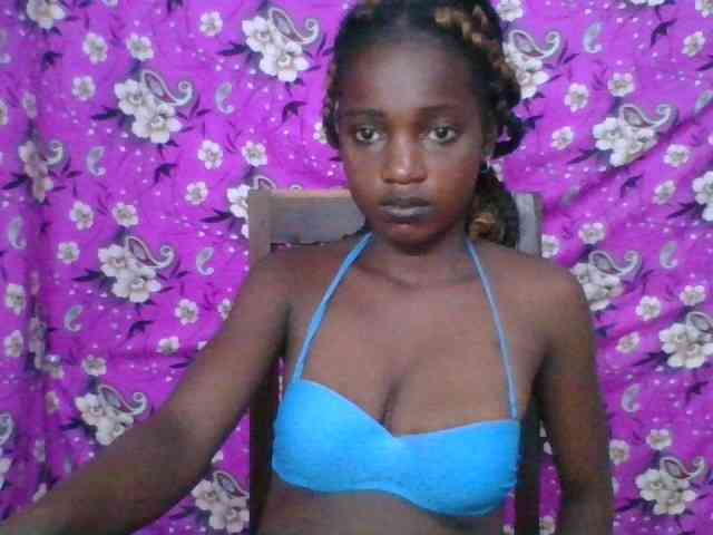 LovelyBlackGirl webcam