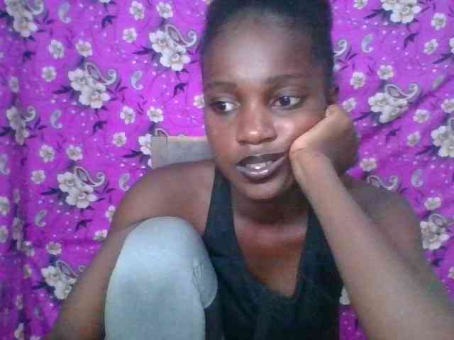 LovelyBlackGirl webcam