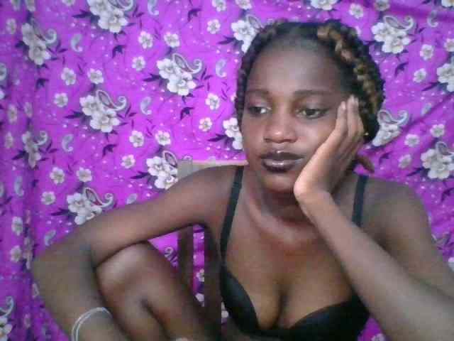 LovelyBlackGirl webcam