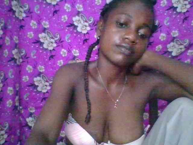 Modèle: LovelyBlackGirl