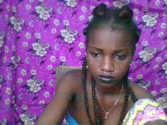 LovelyBlackGirl webcam