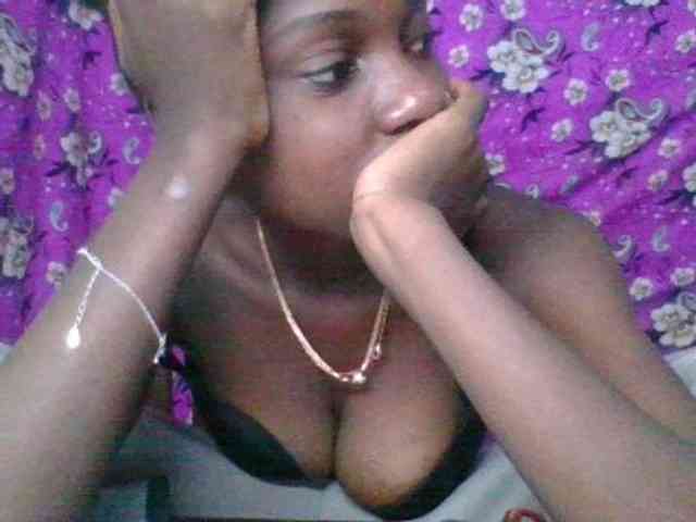 LovelyBlackGirl webcam