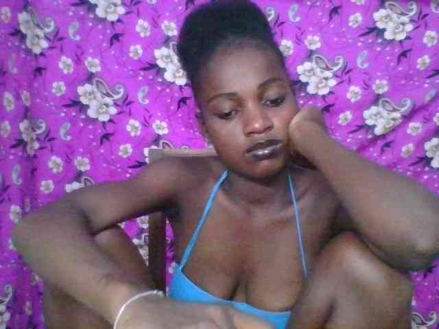 LovelyBlackGirl webcam