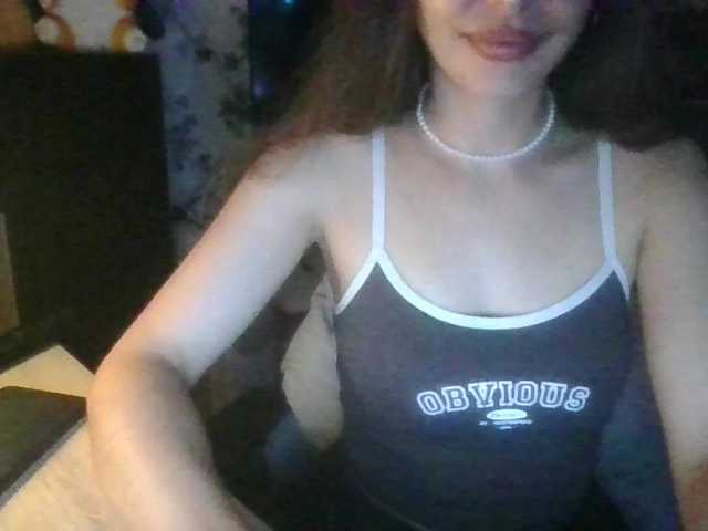 SweetyMoon8 live cam