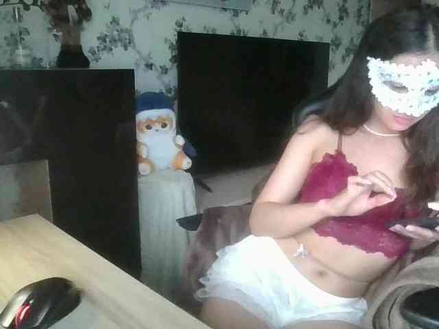 SweetKisa webcam