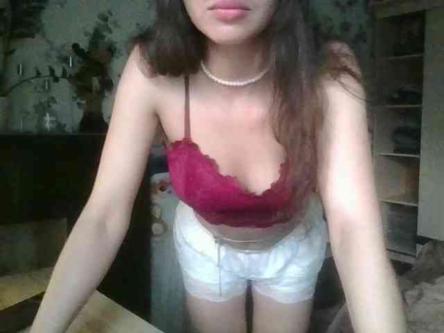 SweetKisa webcam