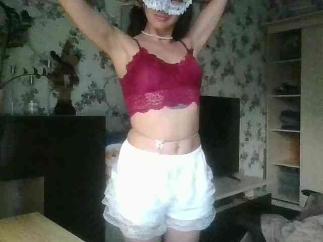 SweetKisa webcam