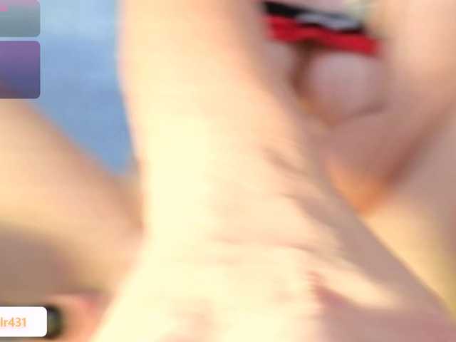 MIAREYS live cam on BongaCams