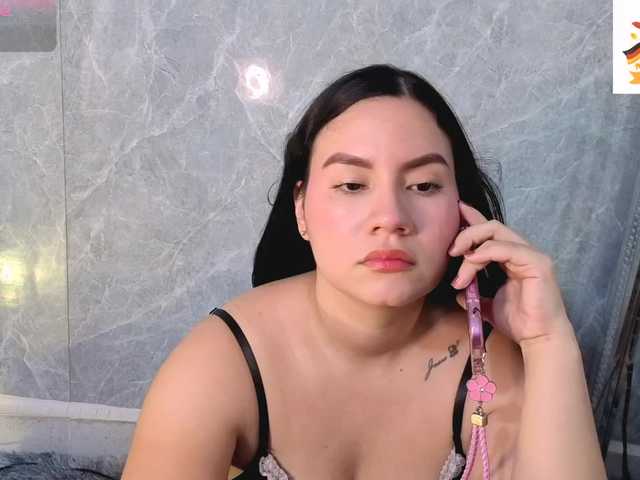 MIAREYS live cam preview