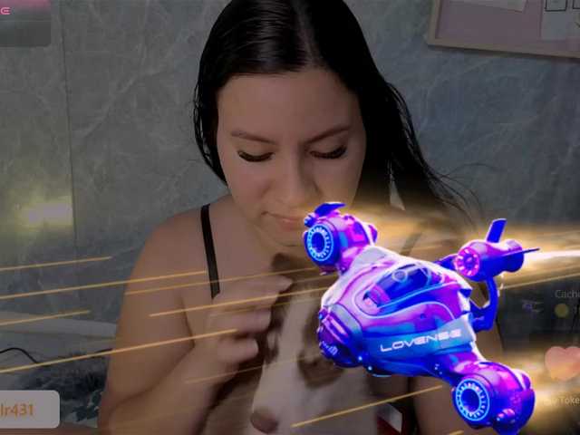 MIAREYS live cam on BongaCams