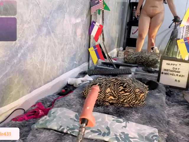 MIAREYS live cam on BongaCams