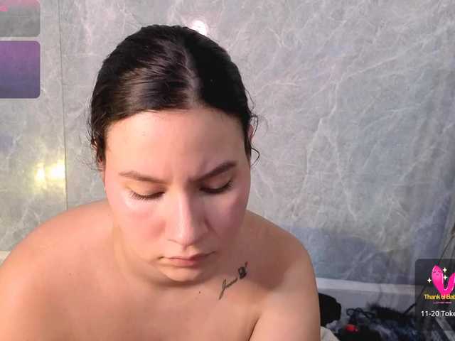 MIAREYS live cam preview