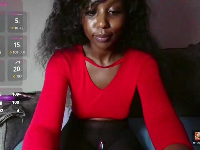 Goldiecandy live cam on BongaCams