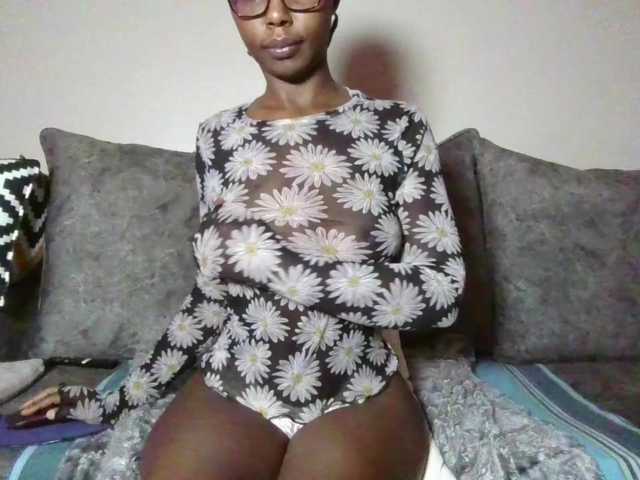 Goldiecandy live cam on BongaCams