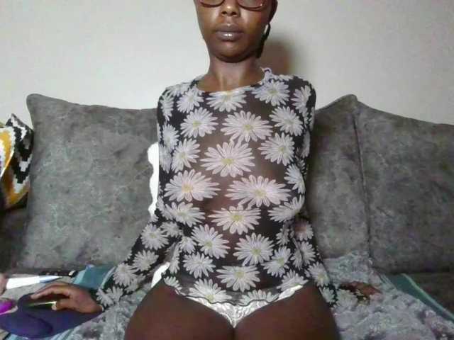 Goldiecandy live cam on BongaCams