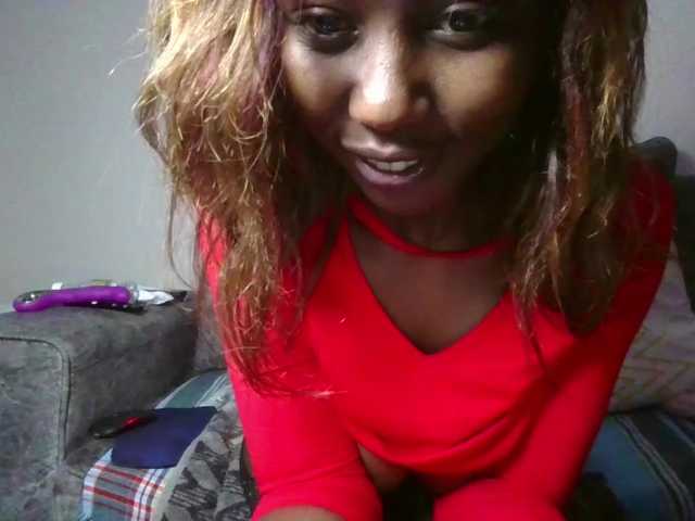 Goldiecandy live cam on BongaCams
