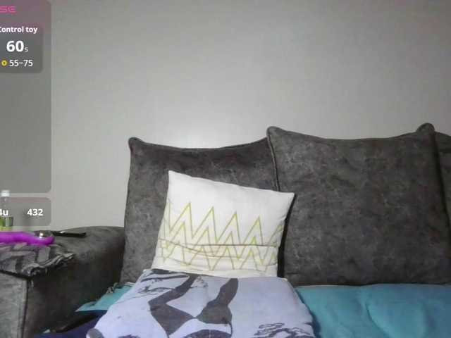 Goldiecandy live webcam show