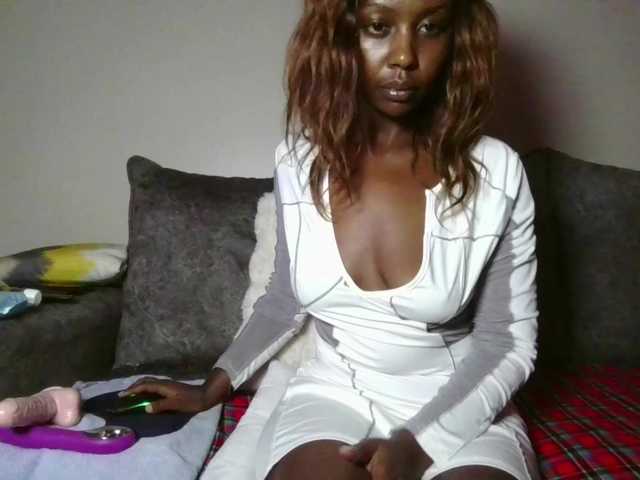 Goldiecandy live cam on BongaCams