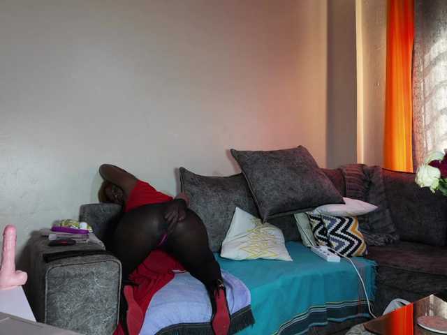 Goldiecandy live cam