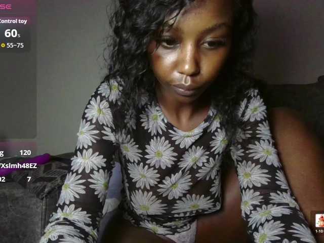 Goldiecandy live cam on BongaCams