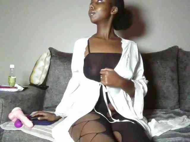 Goldiecandy Live Webcam on BongaCams