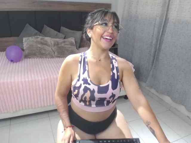 miss-charlott-18