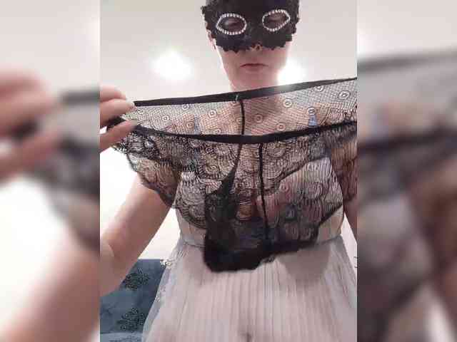 Maybe67890 webcam