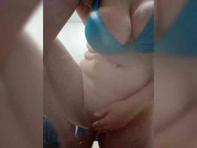 Maybe67890 webcam