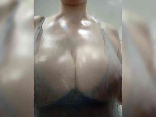 Maybe67890 webcam