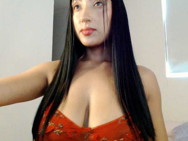 paulett2026 live cam on BongaCams