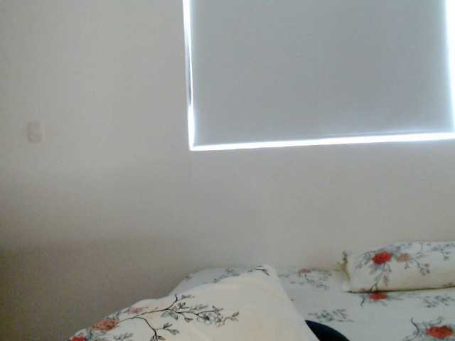 paulett2026 live cam on BongaCams