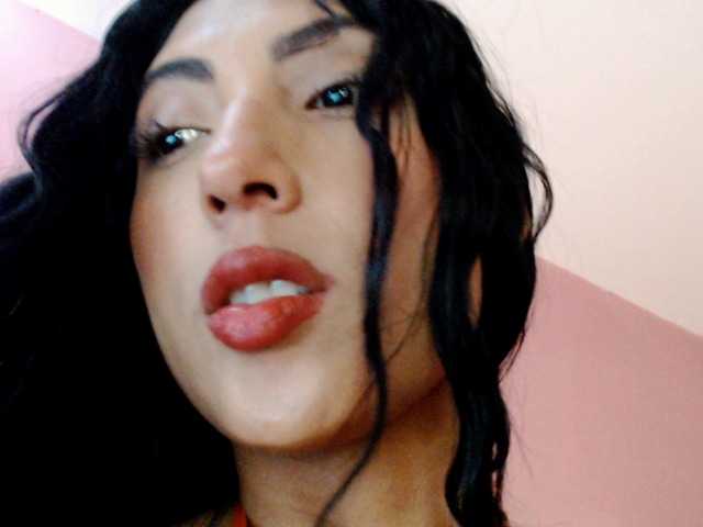 paulett2026 live cam on BongaCams