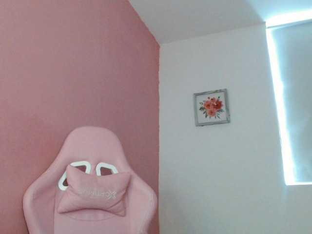 paulett2026 live cam on BongaCams