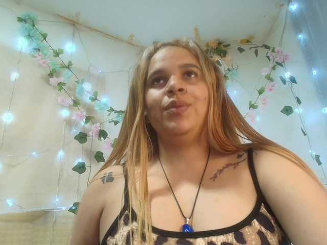 paolamss live cam on BongaCams