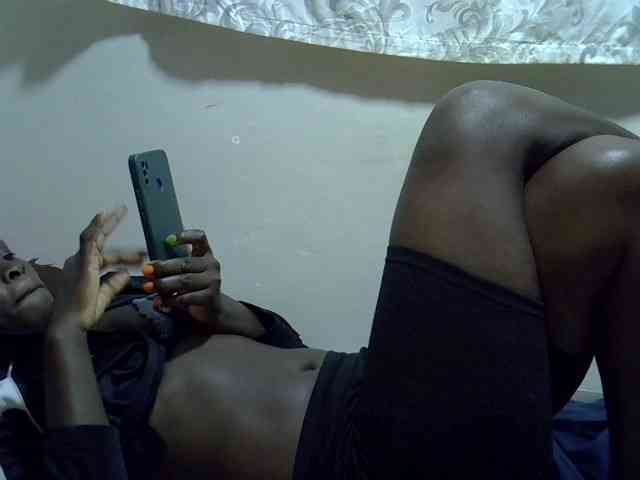 Prettyluv webcam