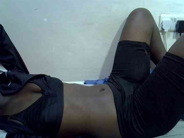 Prettyluv webcam